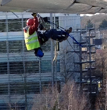 Chiswick Park building installations with rope access